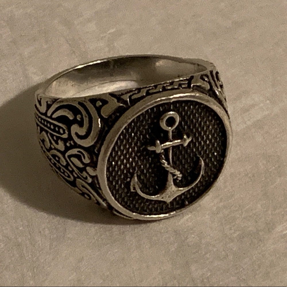Men’s 925 silver anchor signet ring size 10.5